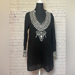 SOL Black with white embroidered cuffs and neck tunic No stretch 100% cotton